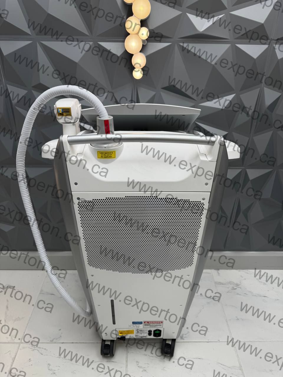 Venus Velocity™ Diode Laser Hair Removal System - Image 4