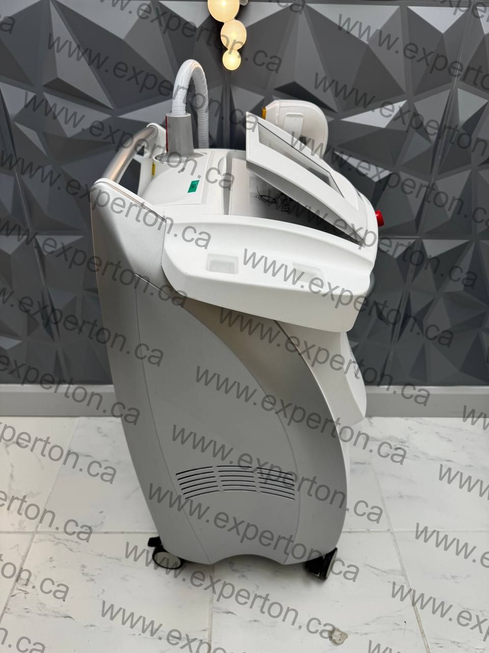 Venus Velocity™ Diode Laser Hair Removal System - Image 5